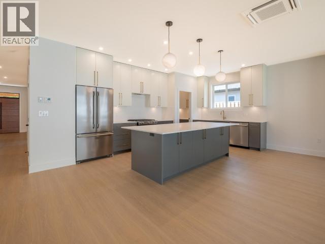 4158 BOWNESS AVE - 18