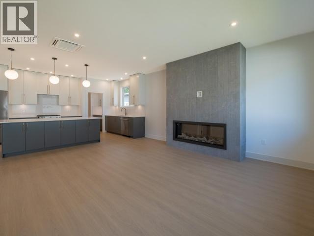 4158 BOWNESS AVE - 19