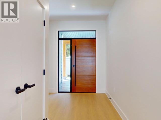 4158 BOWNESS AVE - 5