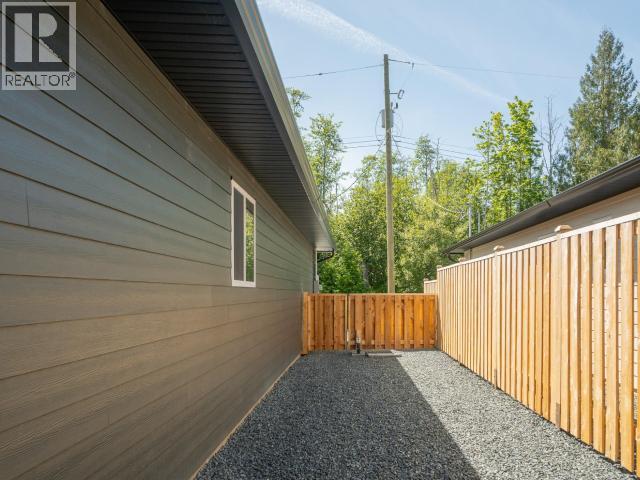 4158 BOWNESS AVE - 35