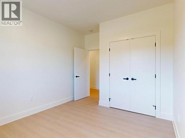 4158 BOWNESS AVE - 31
