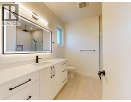 4158 Bowness Ave, Powell River, BC V8A0A9 Photo 23