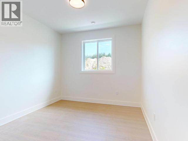 4158 BOWNESS AVE - 33