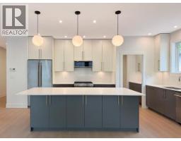 3pc Ensuite bath - 4158 Bowness Ave, Powell River, BC V8A0A9 Photo 6