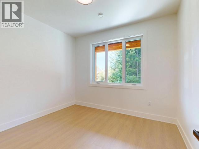 4158 BOWNESS AVE - 28