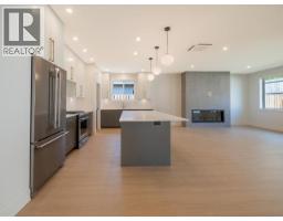 4158 Bowness Ave, Powell River, BC V8A0A9 Photo 12