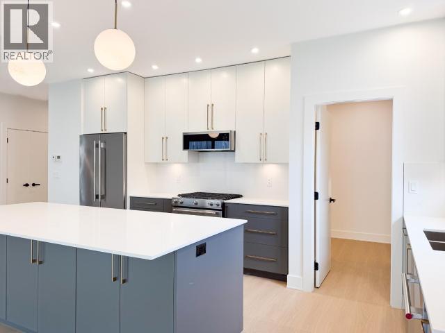 4158 BOWNESS AVE - 8