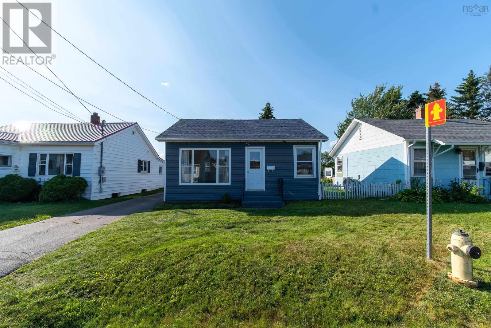 5 Edgewood Avenue - 1