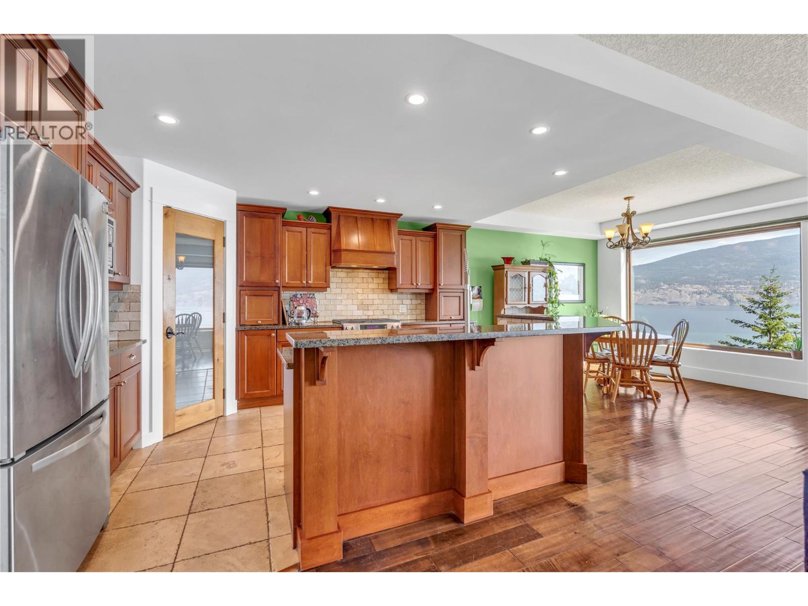 #205 14419 Downton Avenue - 23