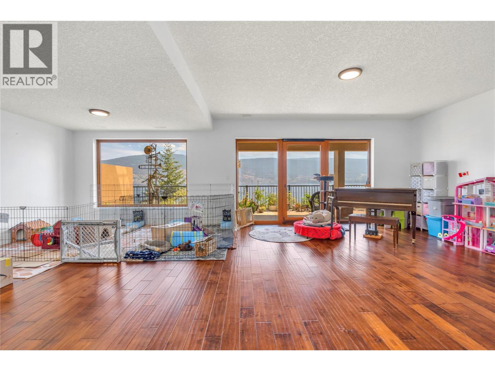 #205 14419 Downton Avenue - 48