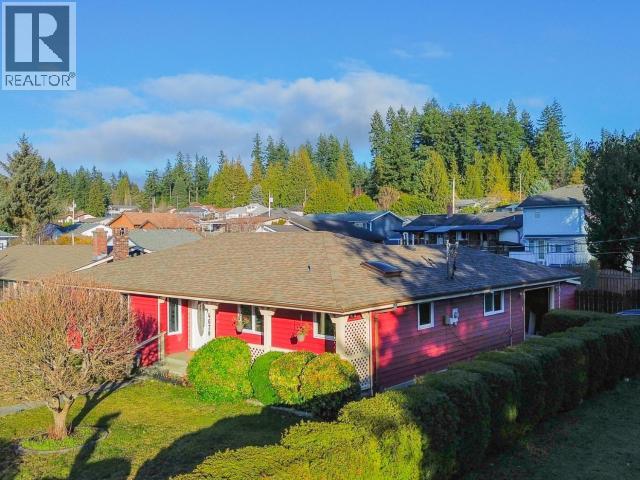 4678 ONTARIO AVE - 36