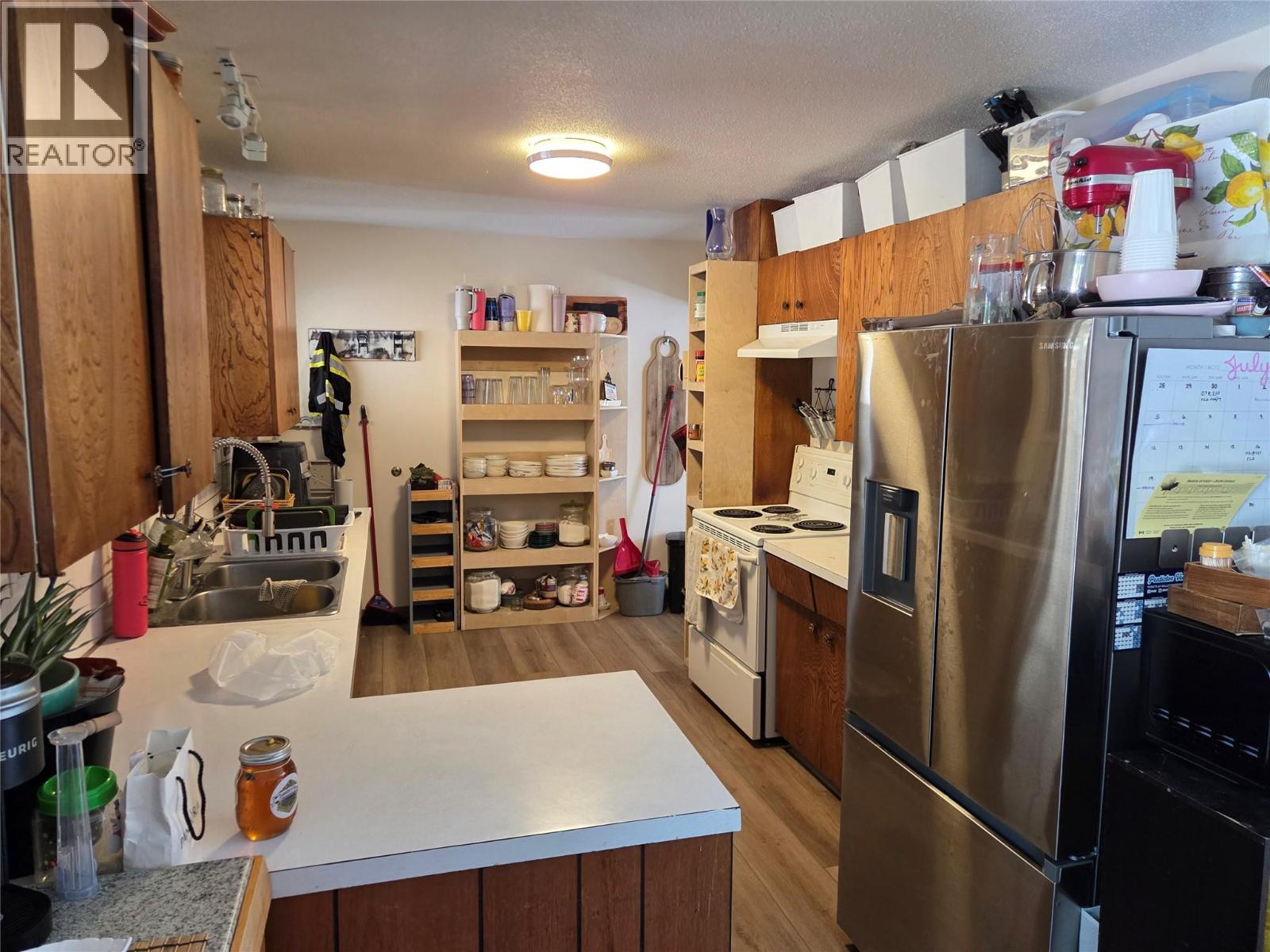 637 Eastside Road - 4