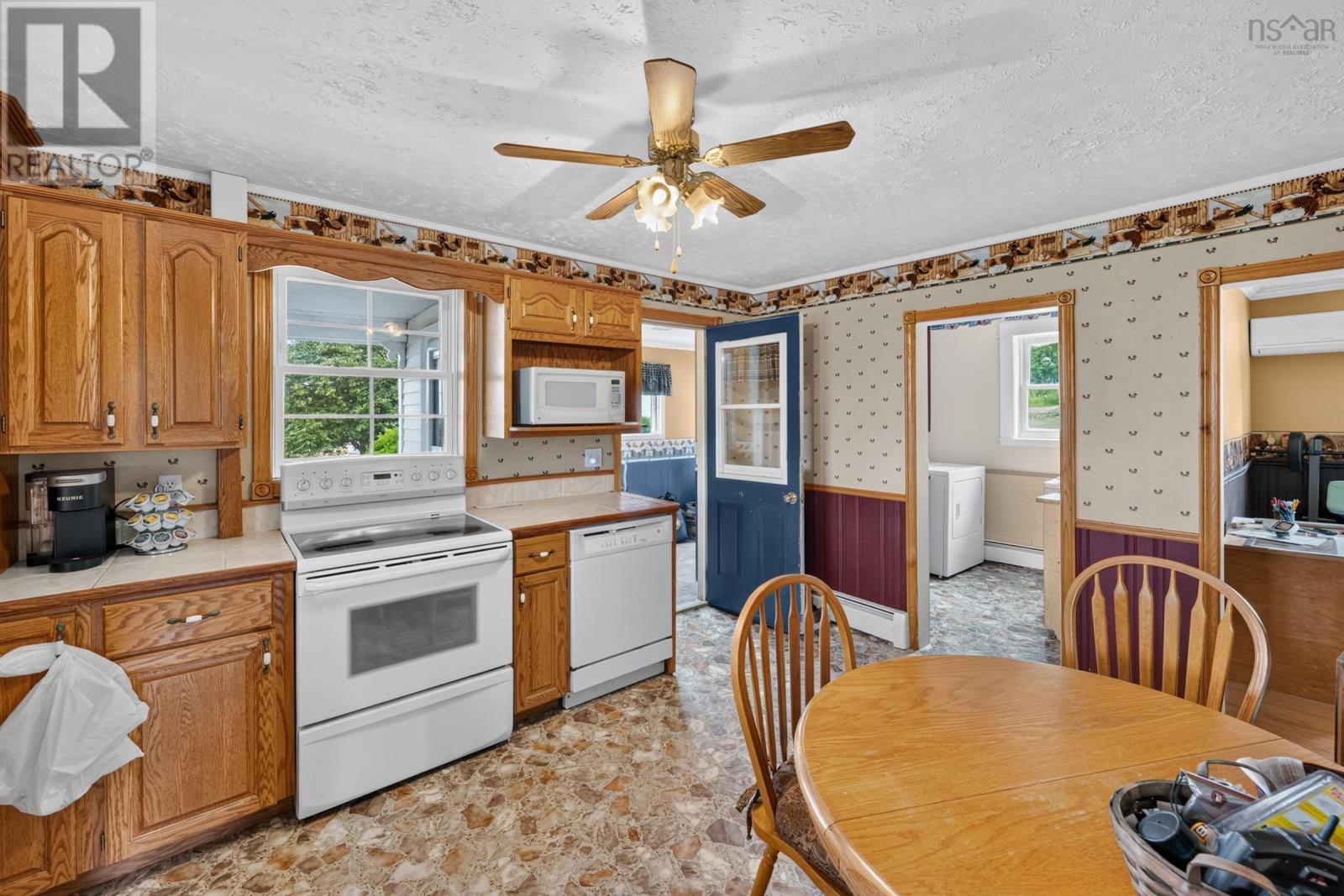 4834 Shore Road W - 21