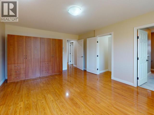 7358 GLACIER STREET, Powell River