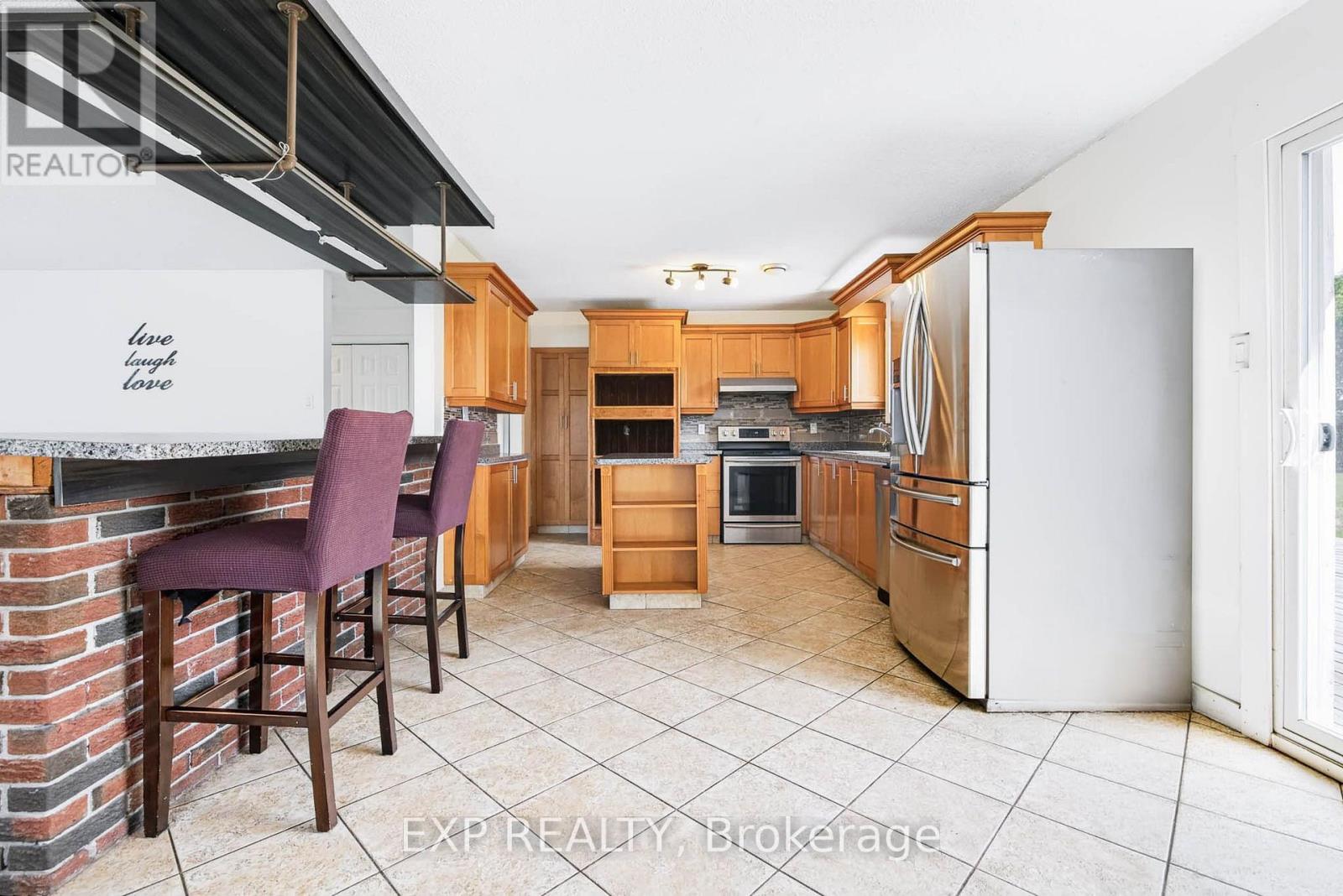 7389 BOUNDARY ROAD - 14
