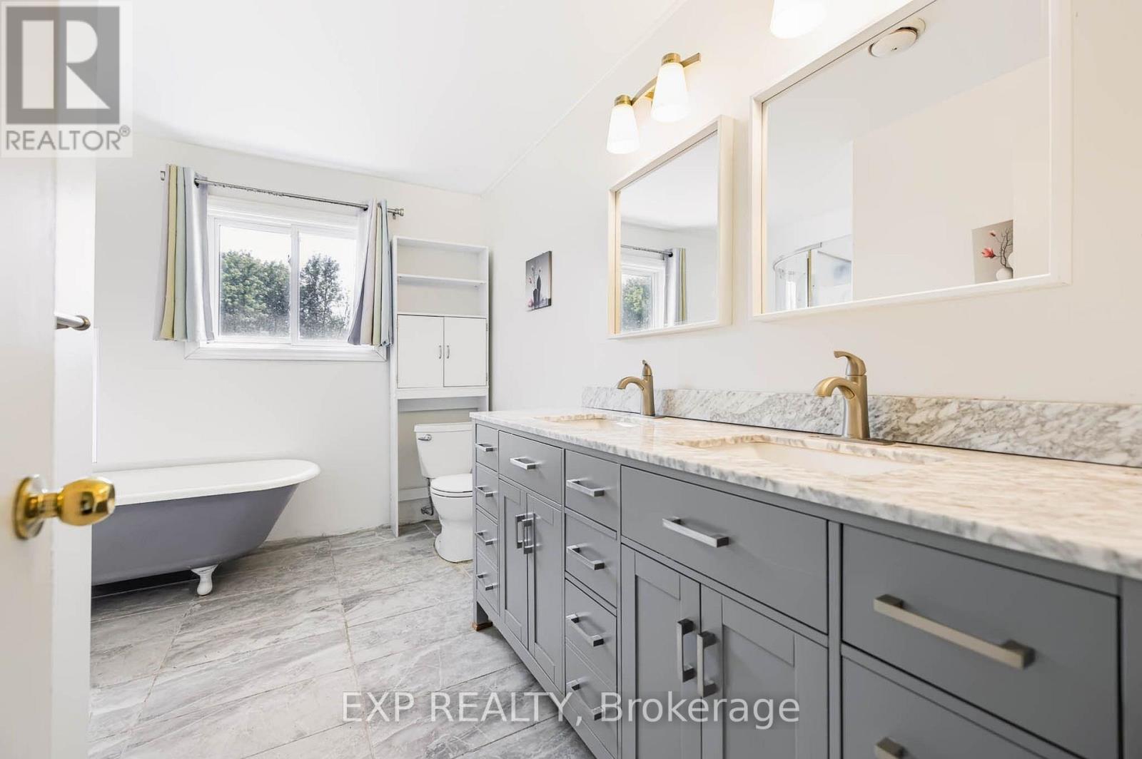 7389 BOUNDARY ROAD - 24