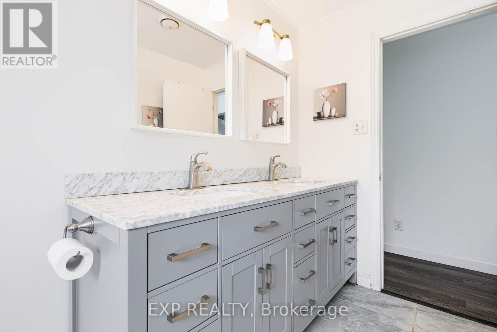 7389 BOUNDARY ROAD - 25
