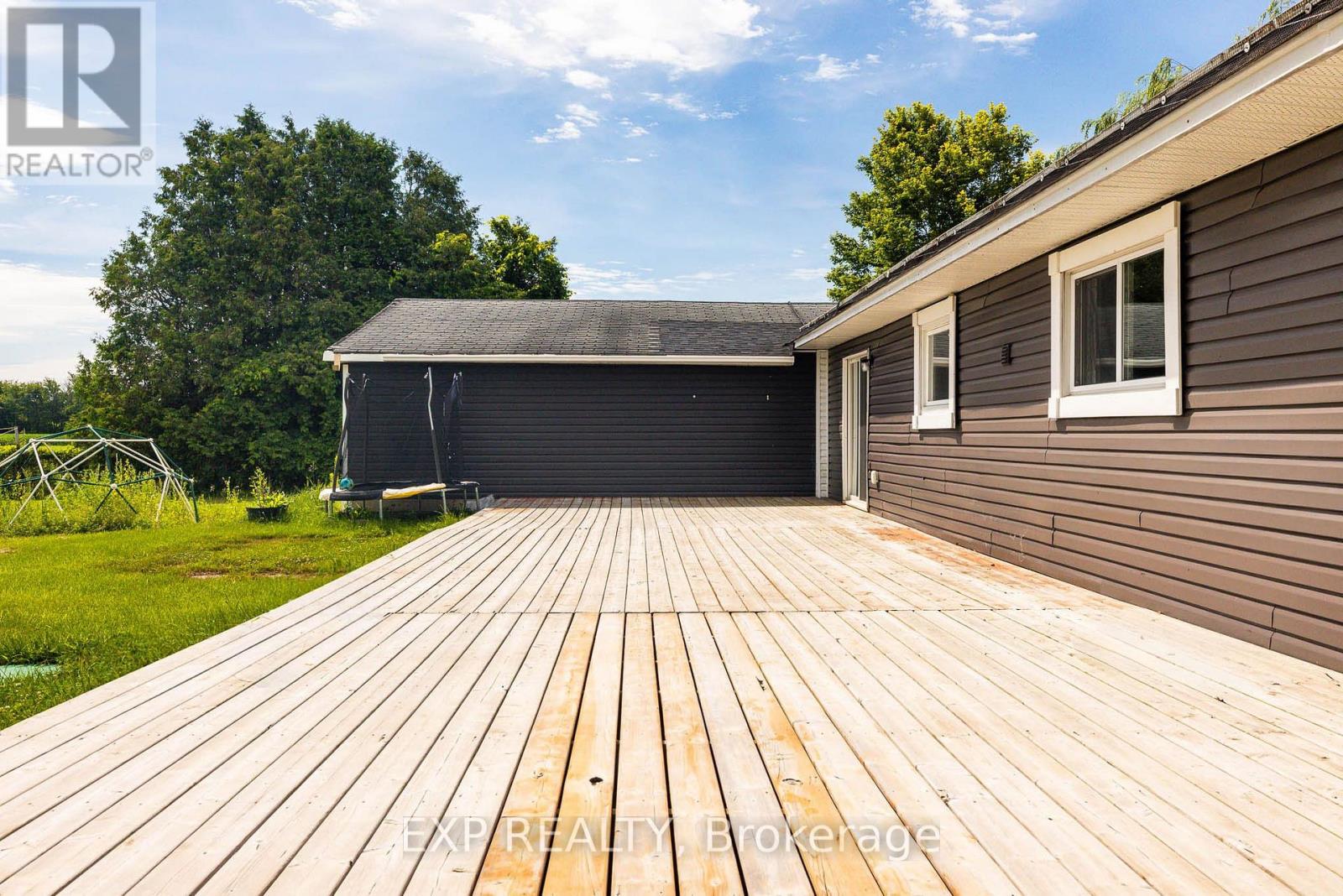 7389 BOUNDARY ROAD - 32