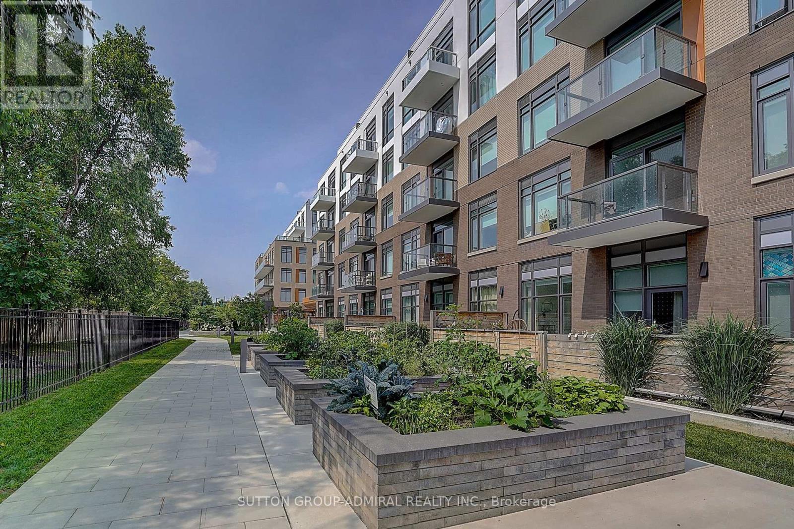 #712 8 BEVERLEY GLEN BOULEVARD - Image 43