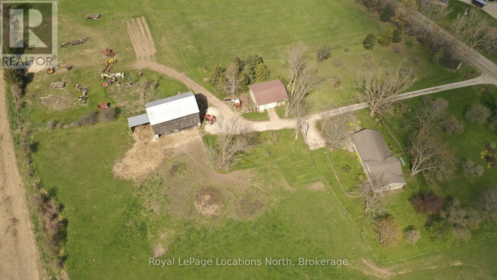 125552 13 SIDE ROAD - 43