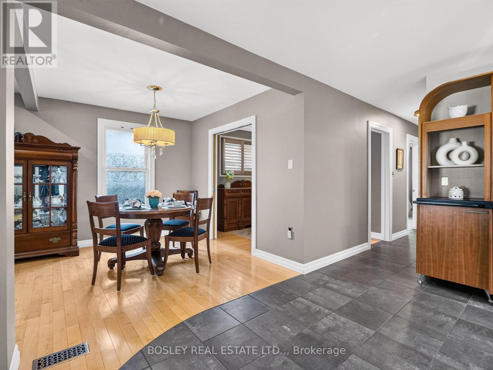 6 SAMUEL COURT - 10