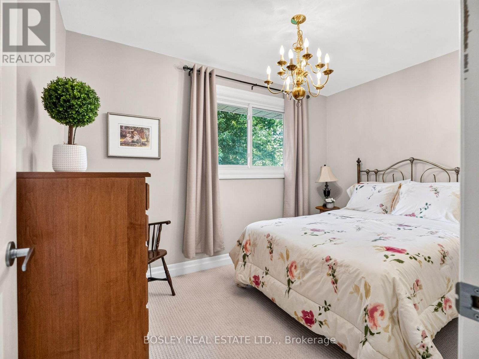 6 SAMUEL COURT - 15