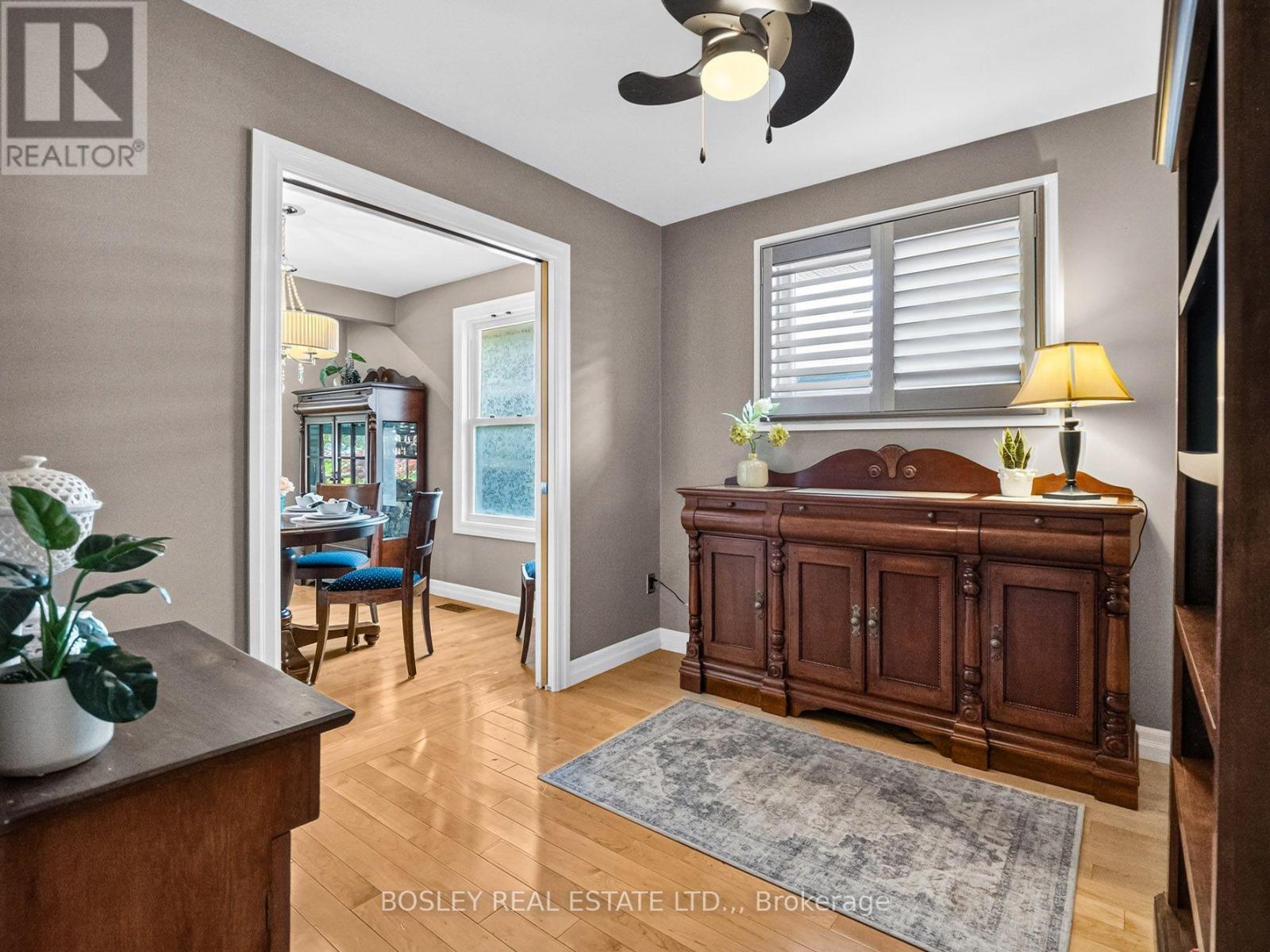 6 SAMUEL COURT - 17