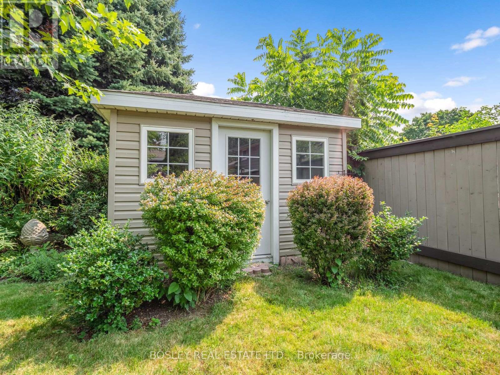 6 SAMUEL COURT - 23