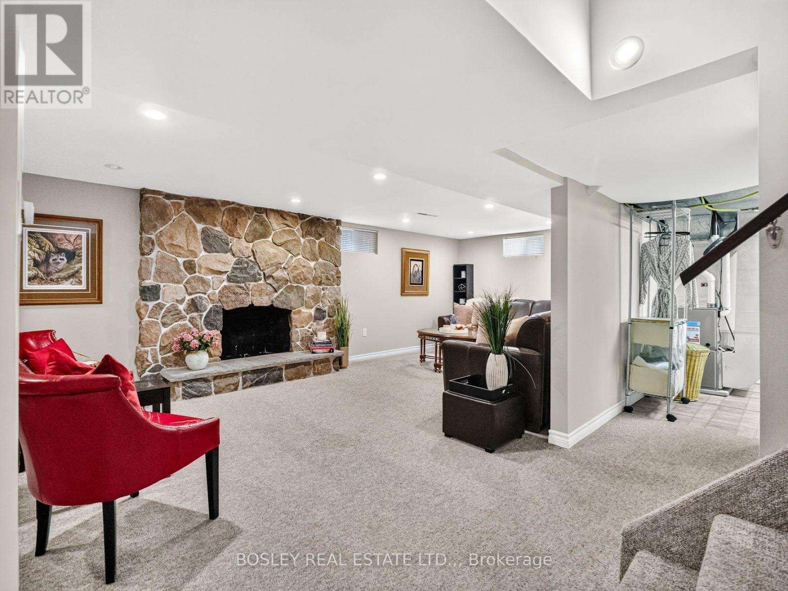 6 SAMUEL COURT - 30