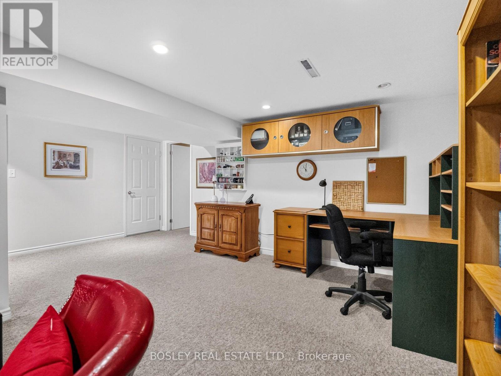 6 SAMUEL COURT - 31