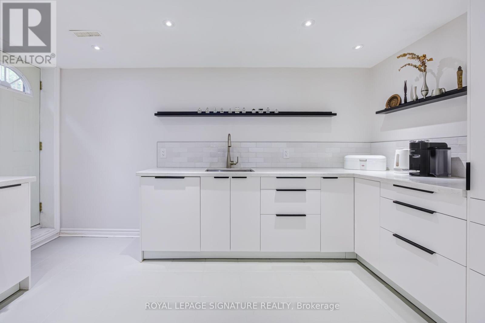 199 CHALFIELD LANE - 32