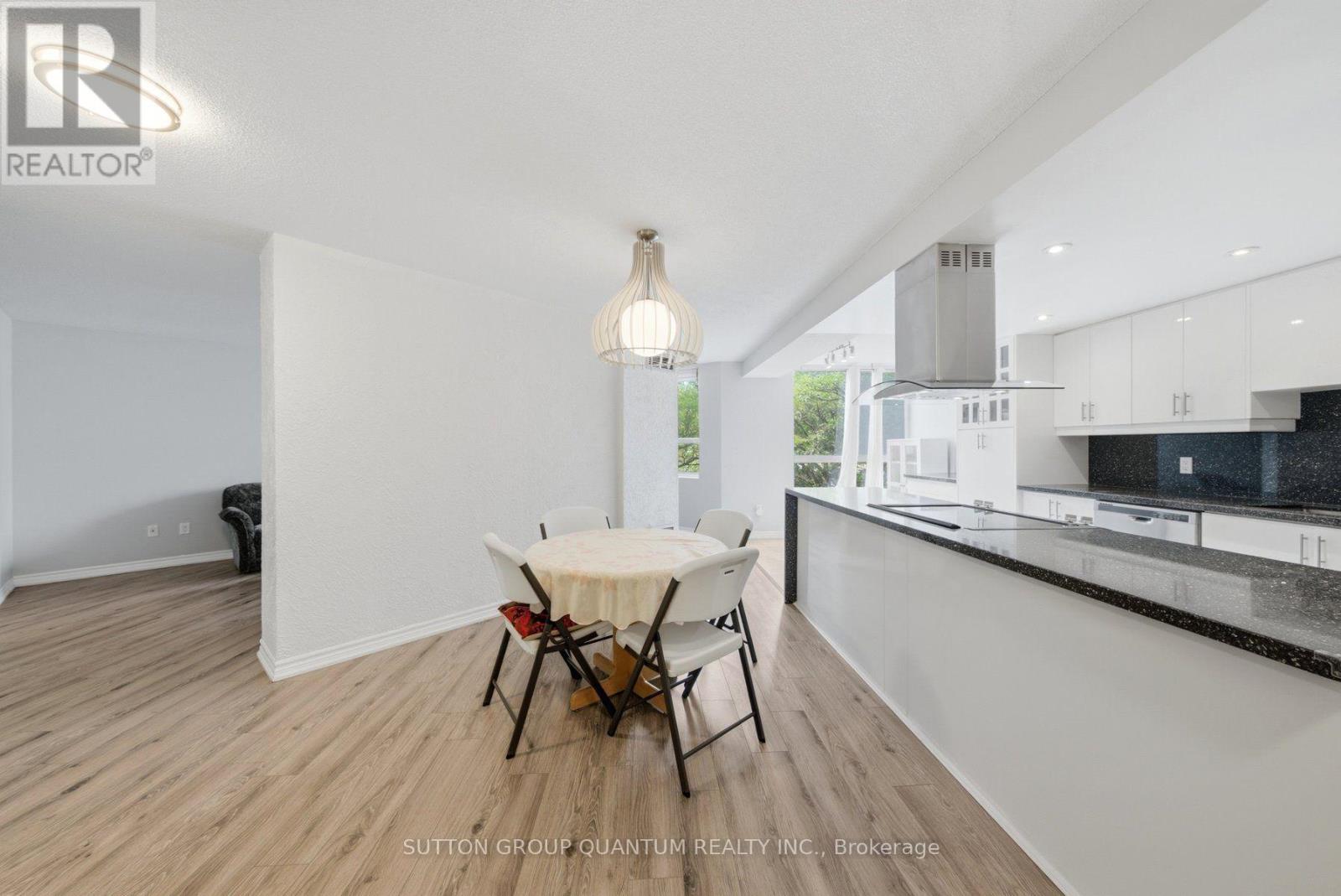 #304 3650 KANEFF CRESCENT - 13