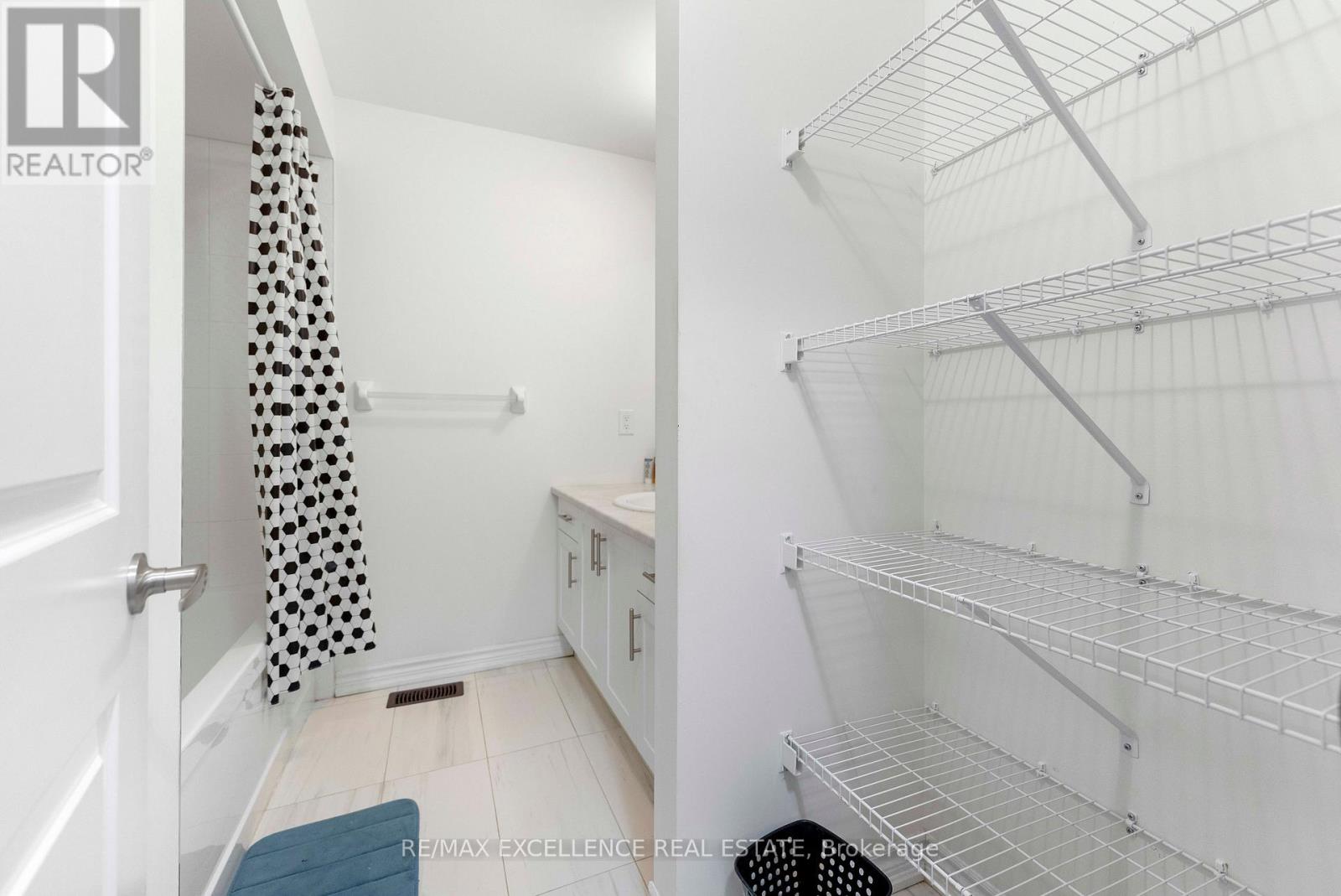 138 WINTERS WAY - 24