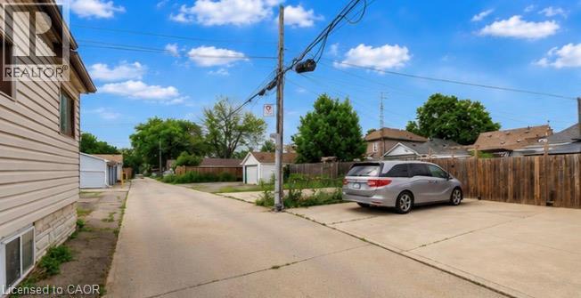 237 PALING Avenue - Image 11
