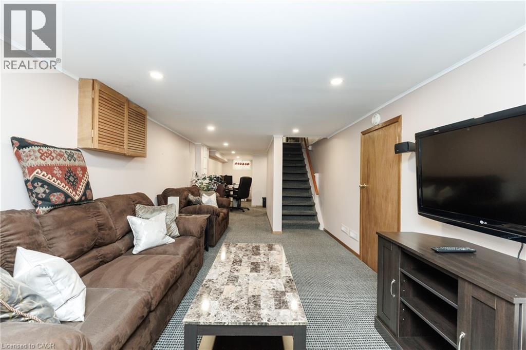 237 PALING Avenue - Image 30