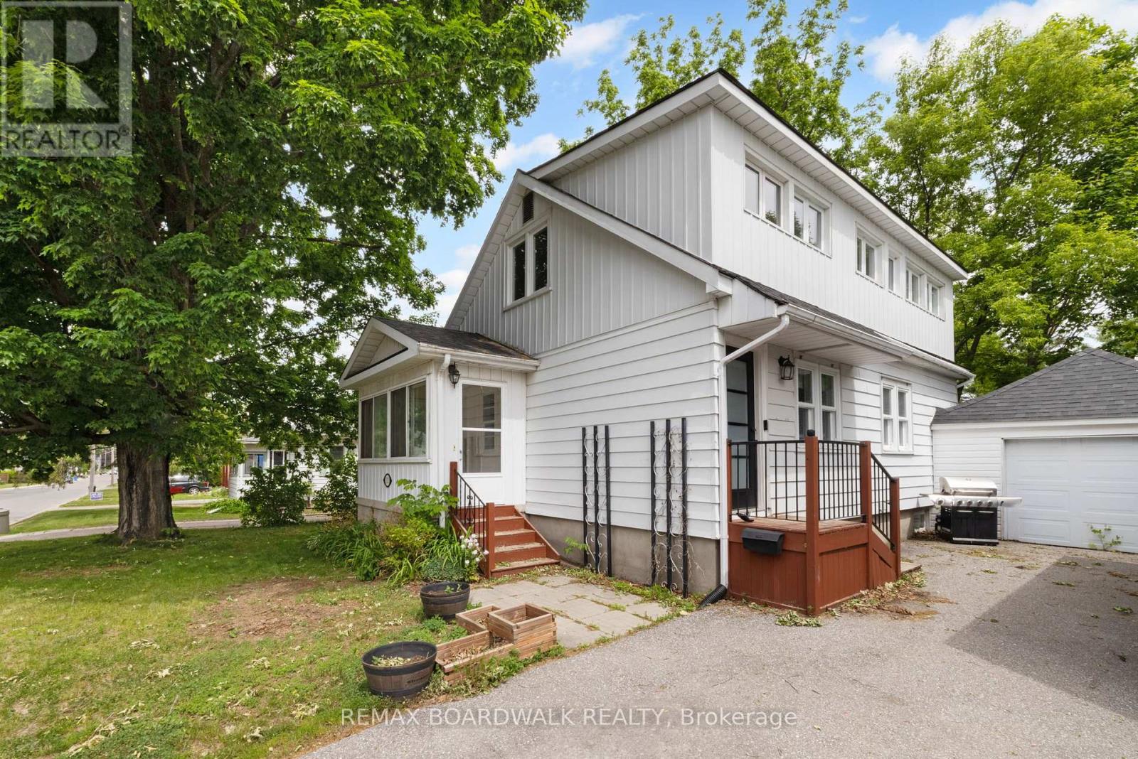 111 BECKWITH STREET E - 1