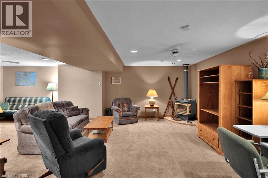 46 ANDERSON Avenue - 23