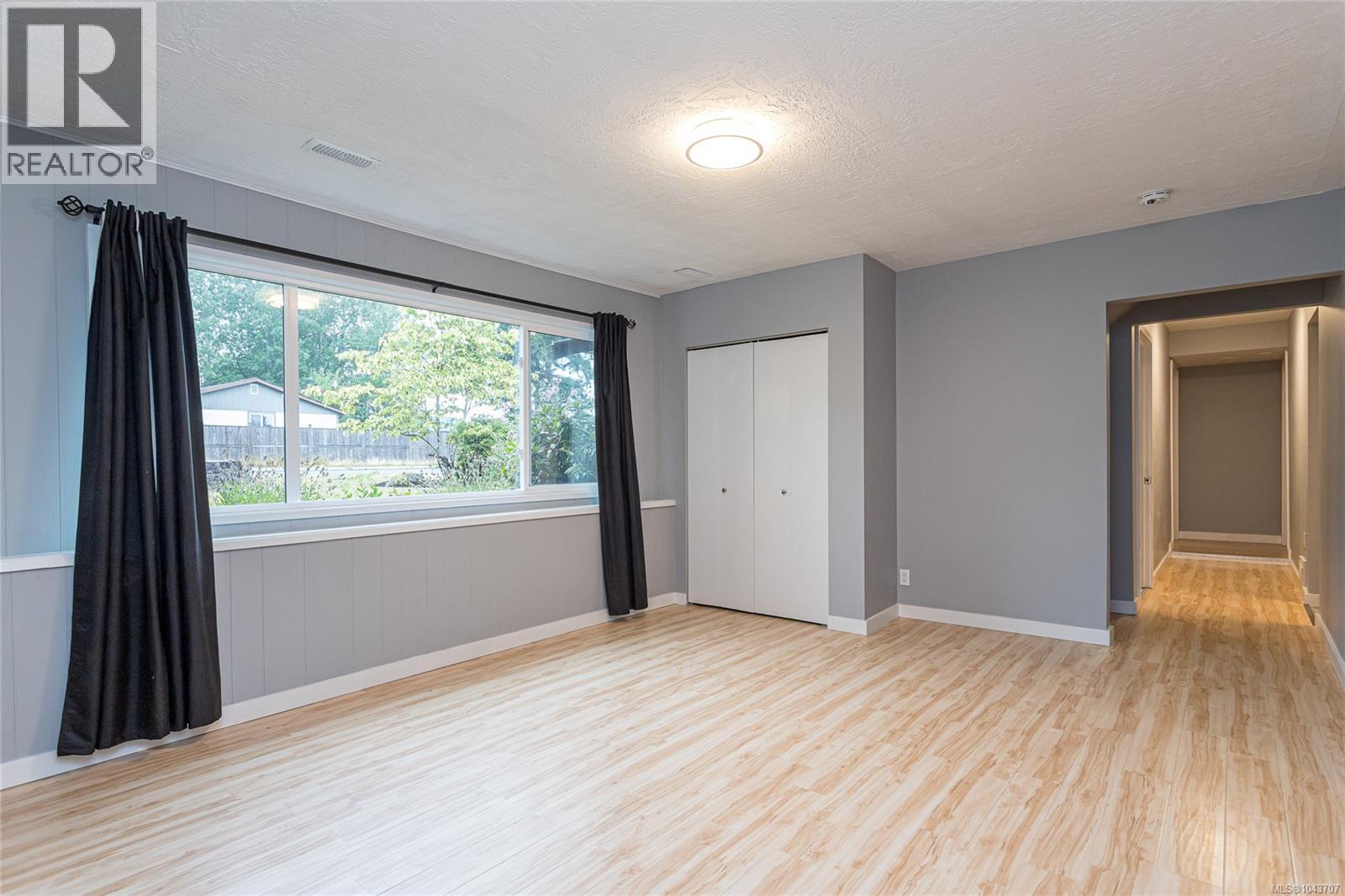 104 Pym St S, Parksville