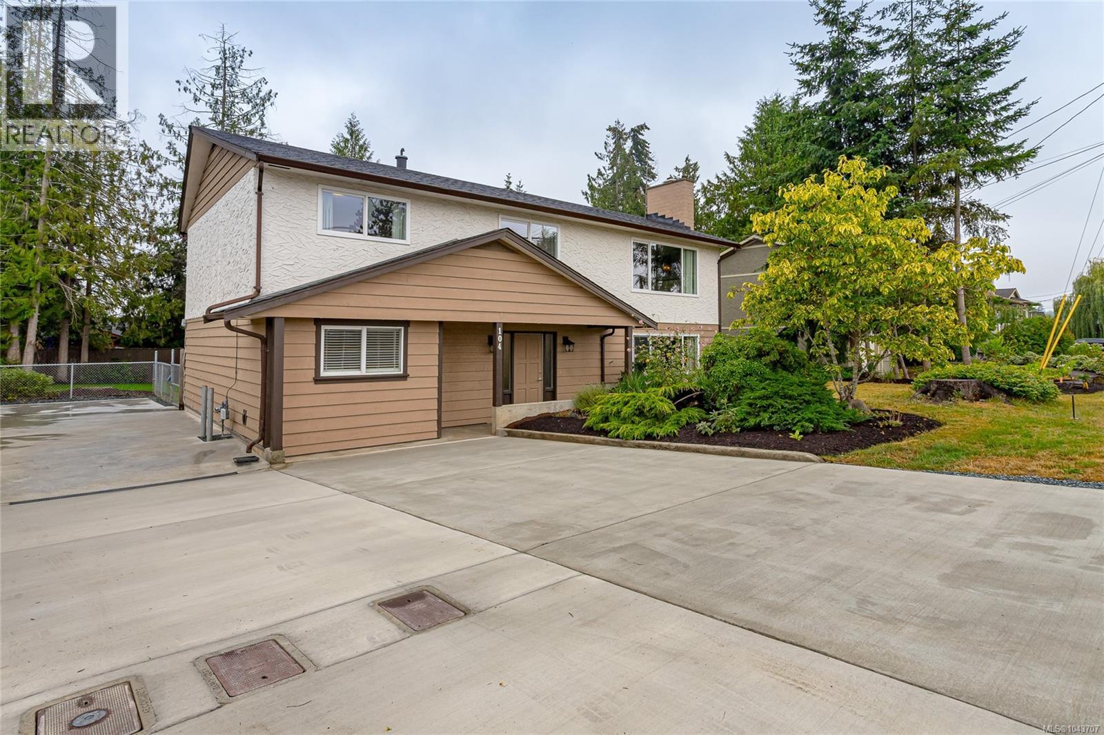 104 Pym St S - 31