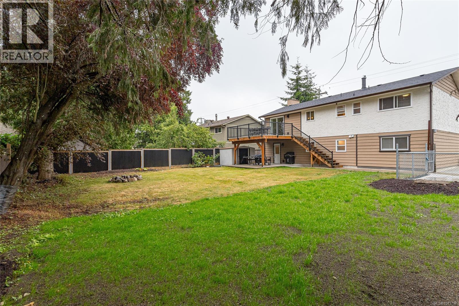 104 Pym St S, Parksville