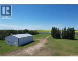 Family room - Raymore Acreage Hwy #6, Mount Hope Rm No  279, SK S0A3S0 Photo 6