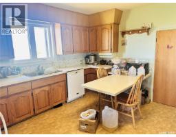 Primary Bedroom - Raymore Acreage Hwy #6, Mount Hope Rm No  279, SK S0A3S0 Photo 11