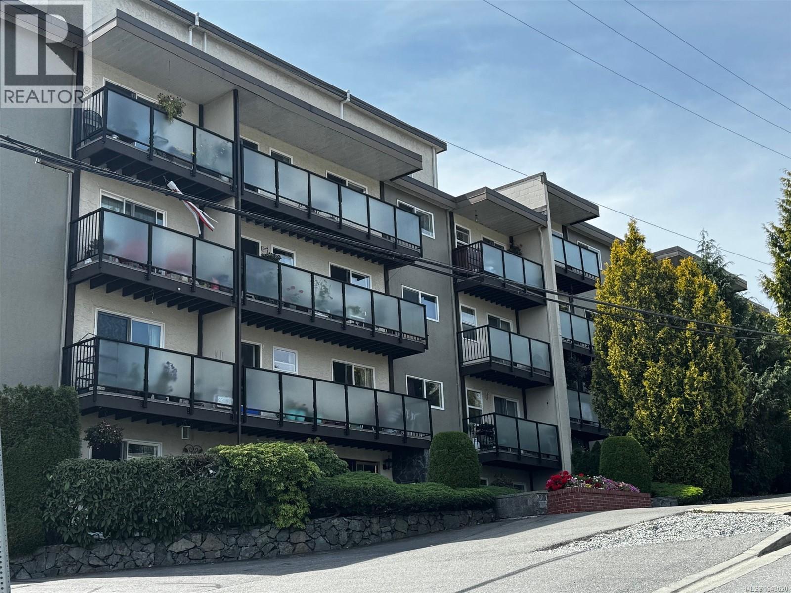 275 Cypress St - 11
