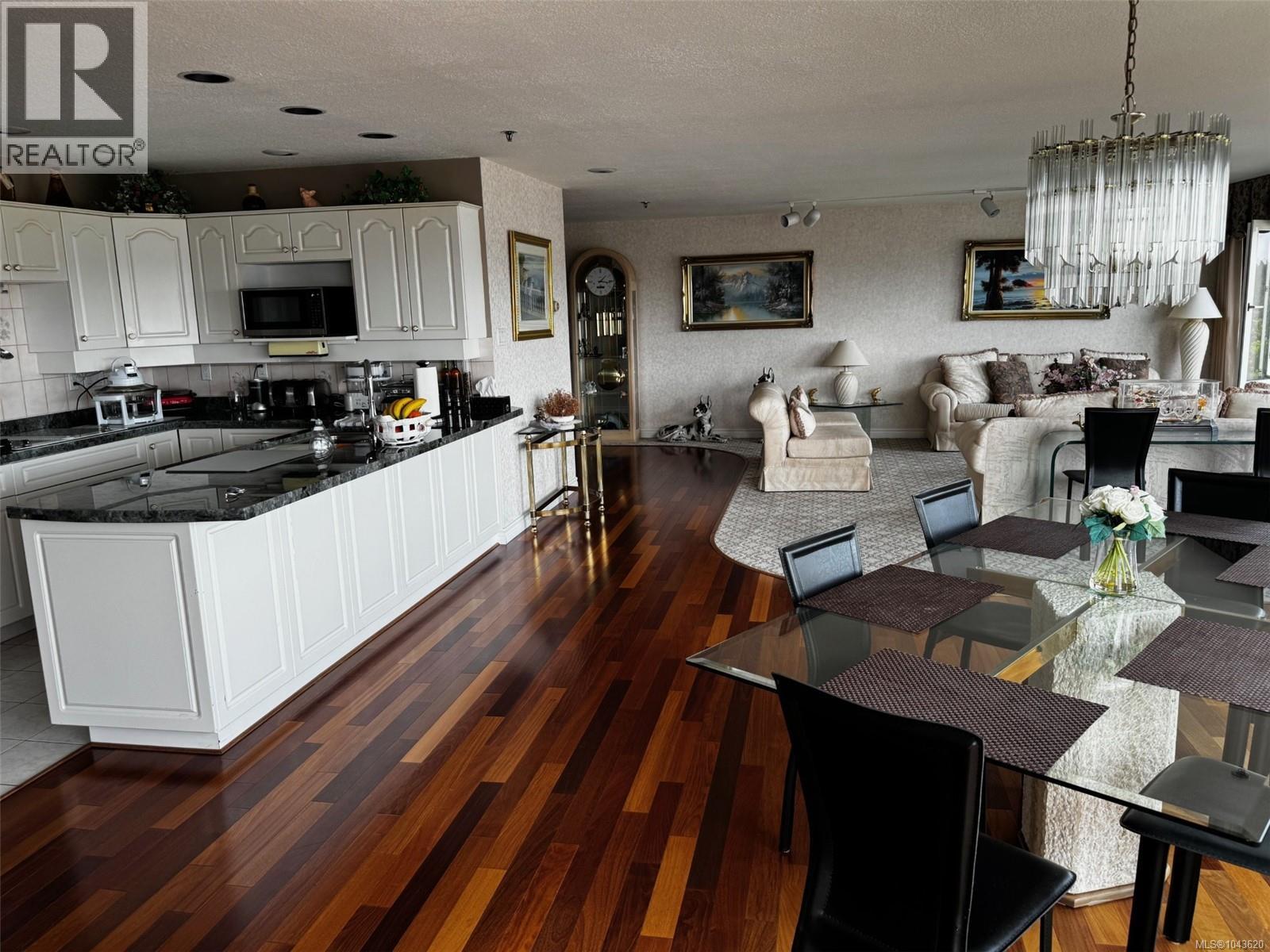 275 Cypress St - 5