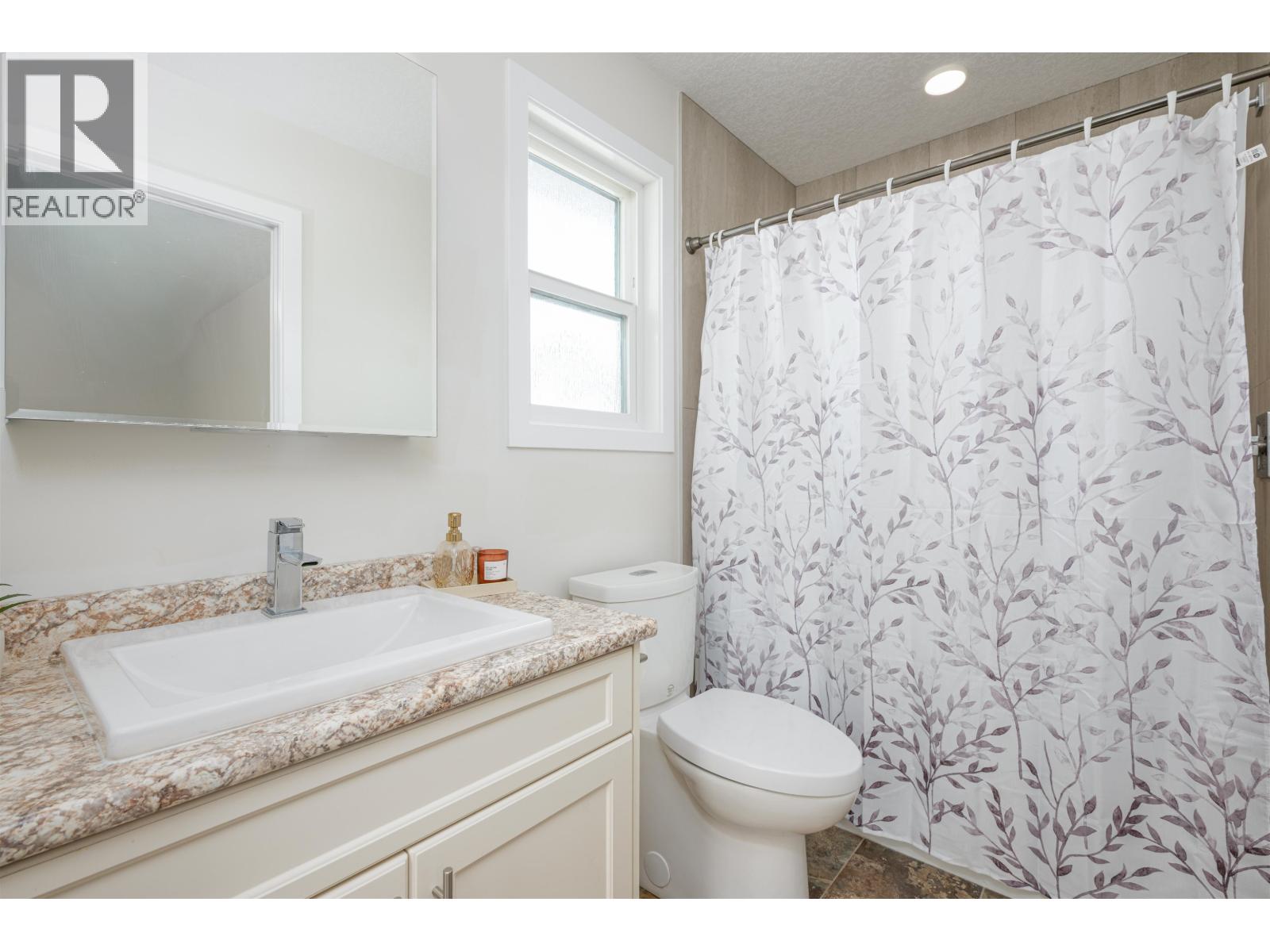 1740 5TH AVENUE - Image 15