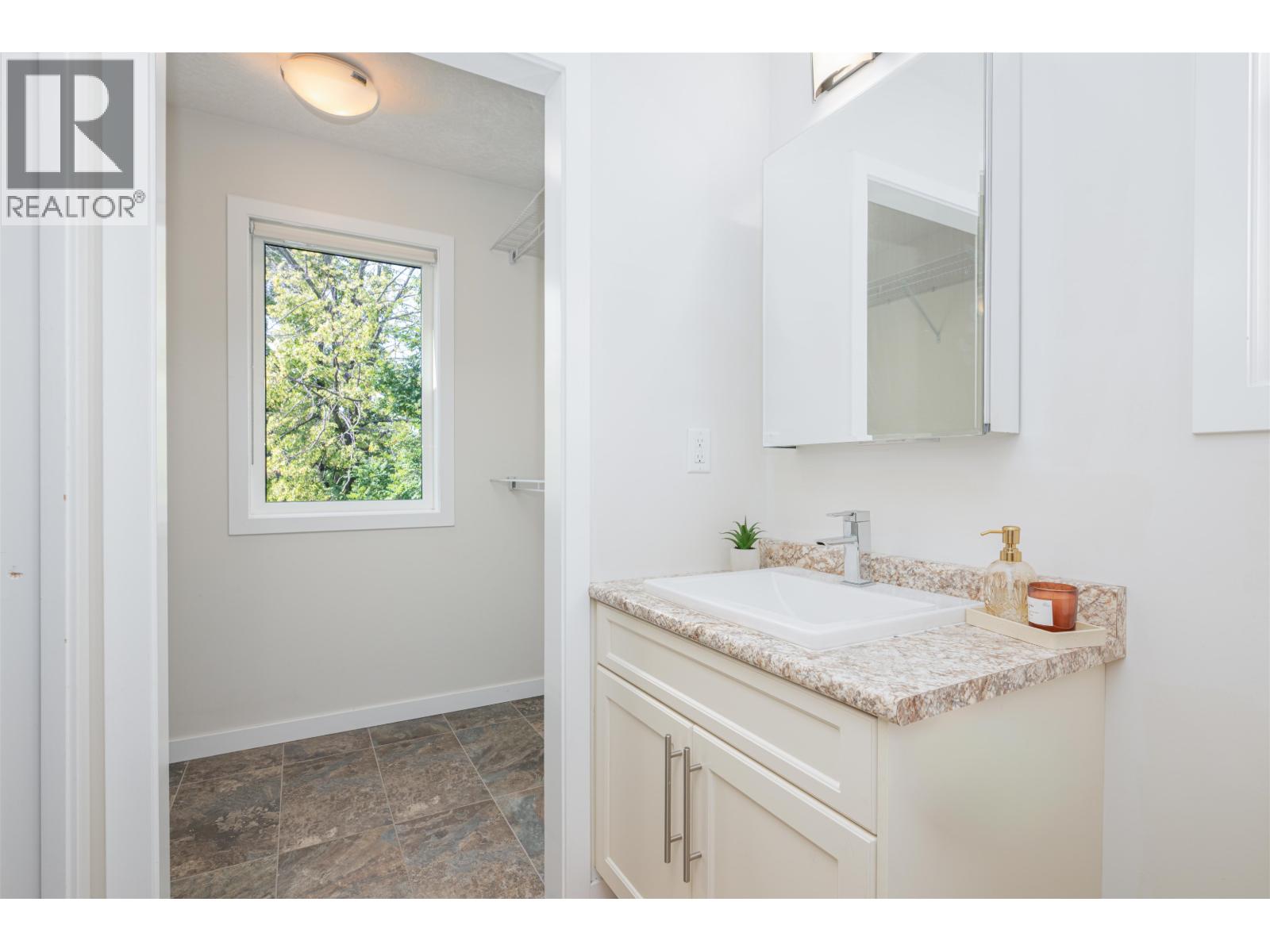 1740 5TH AVENUE - Image 16
