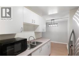 Dining room - 105 2520 Wark St, Victoria, BC V8T5G6 Photo 7