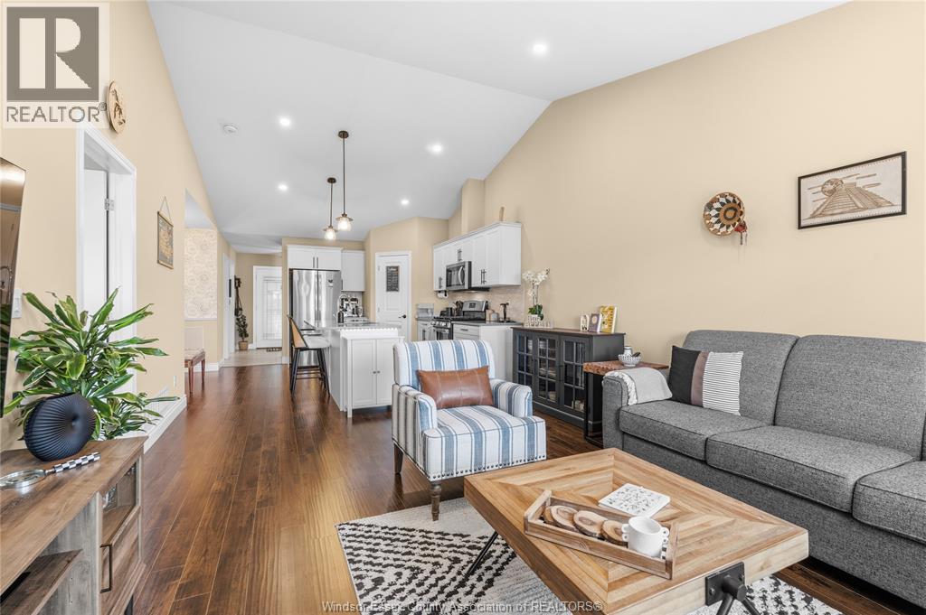3556 HALLEE CRESCENT - 25