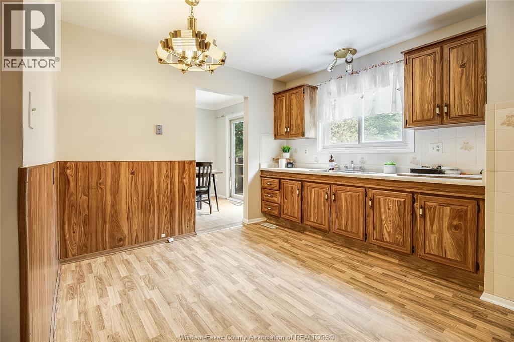 4065 WHITNEY - 21