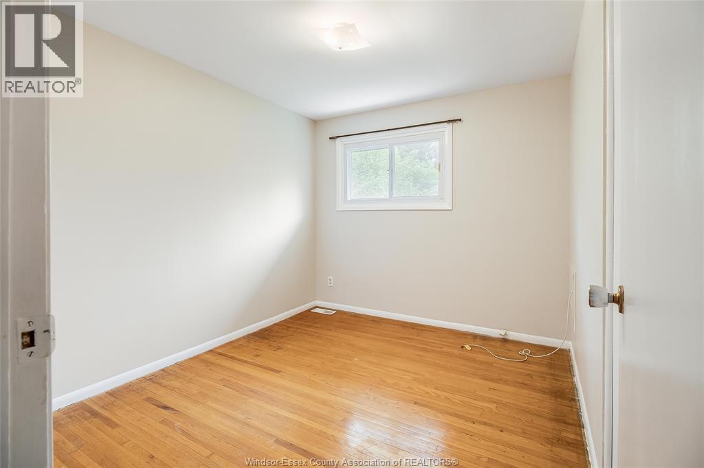 4065 WHITNEY - 28